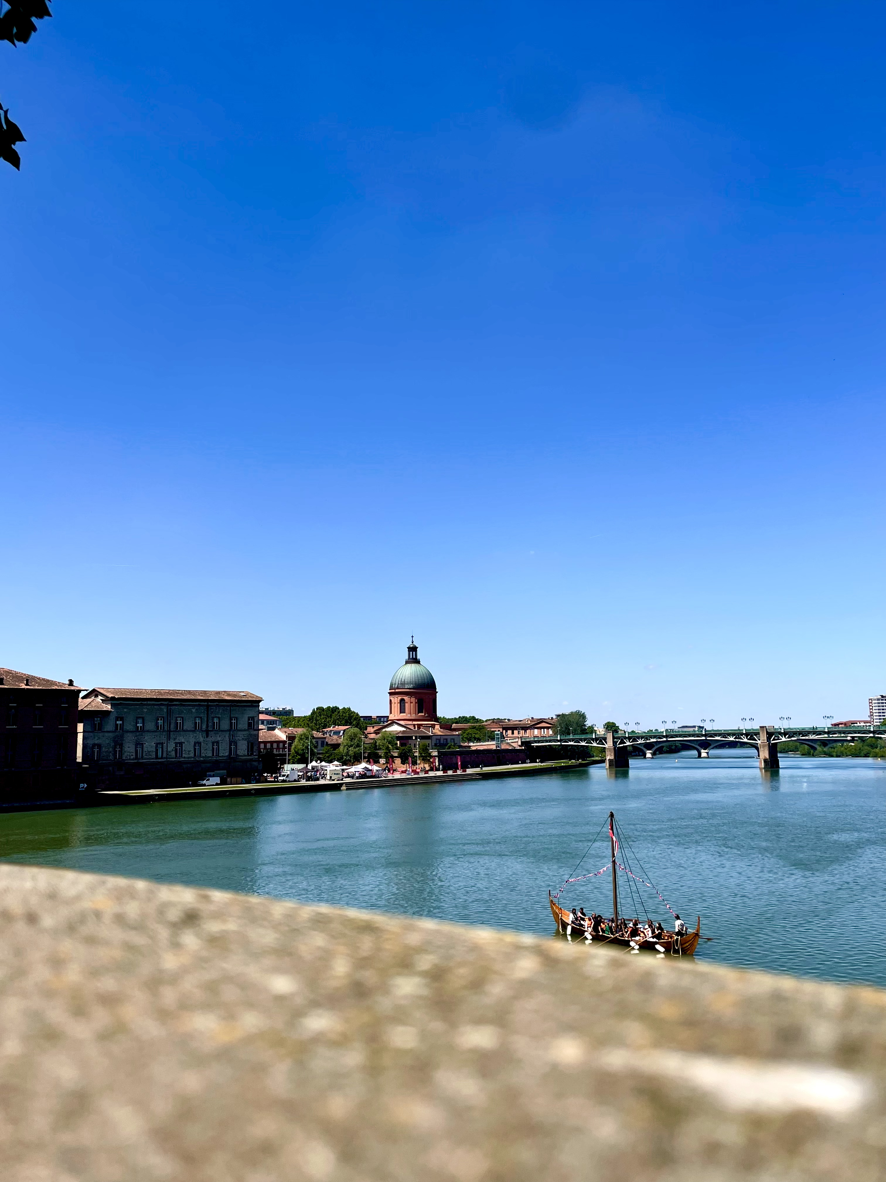Toulouse river